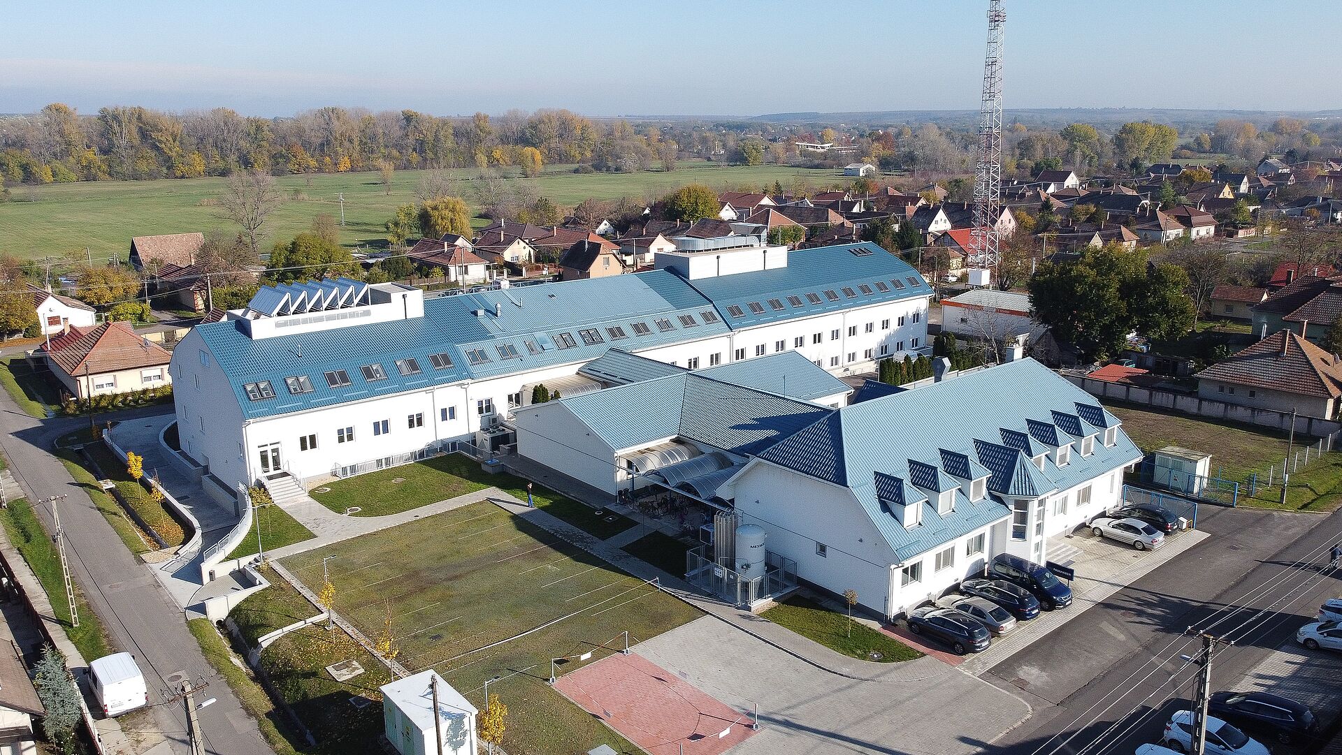 的建筑 FAULHABER Motors Hungaria Kft, Albertirsa, Hungary